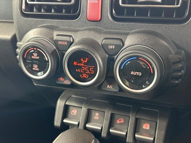 SUZUKI JIMNY NOMADE 2025 Image 31