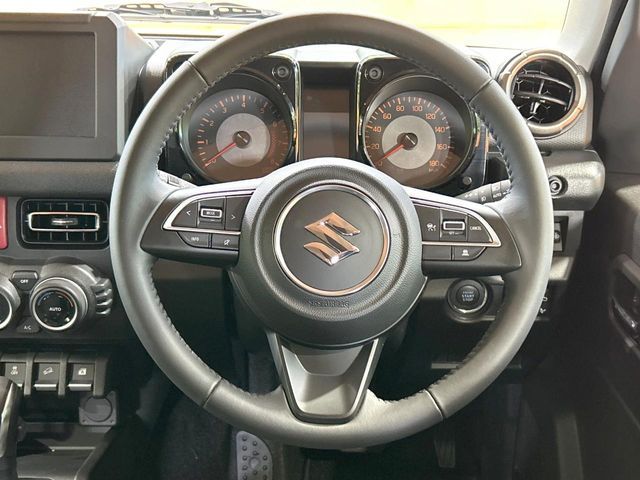 SUZUKI JIMNY NOMADE 2025 Image 31