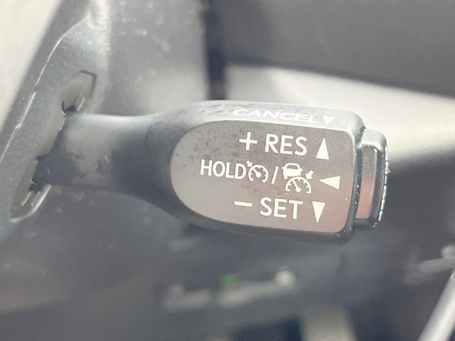 TOYOTA C-HR 2018 Image 31