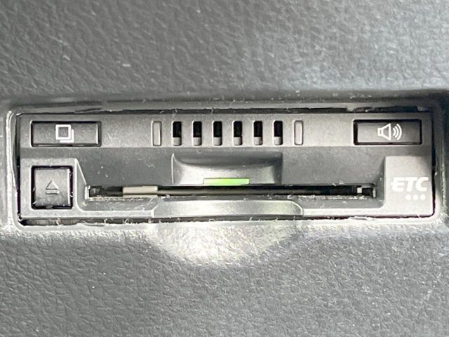 TOYOTA C-HR 2018 Image 31