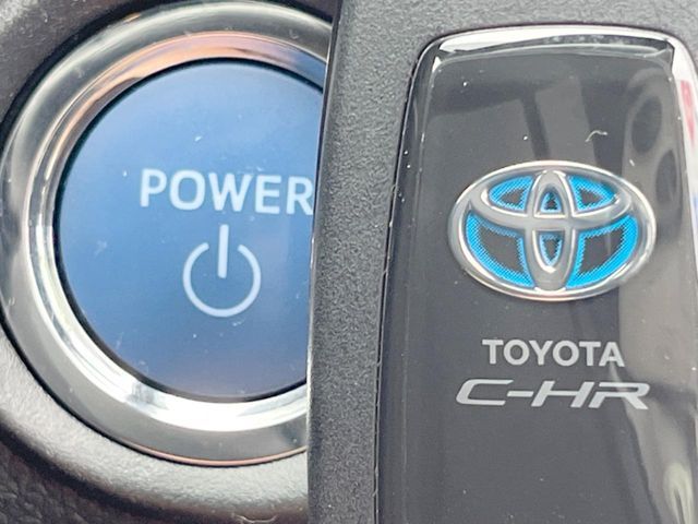 TOYOTA C-HR 2018 Image 31