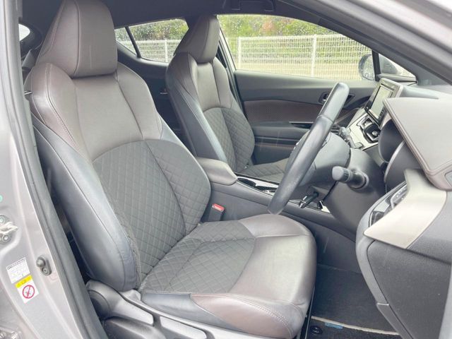 TOYOTA C-HR 2018 Image 31