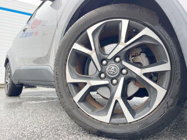 TOYOTA C-HR 2018 Image 31