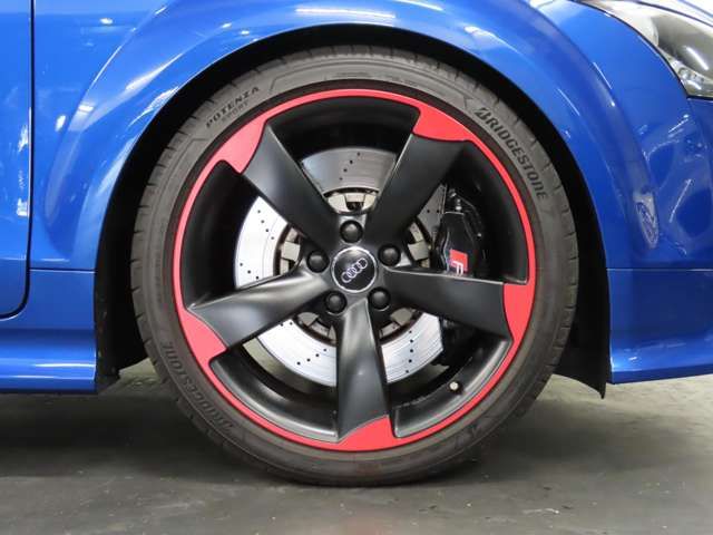 AUDI TT RS PLUS COUP 2014 Image 31