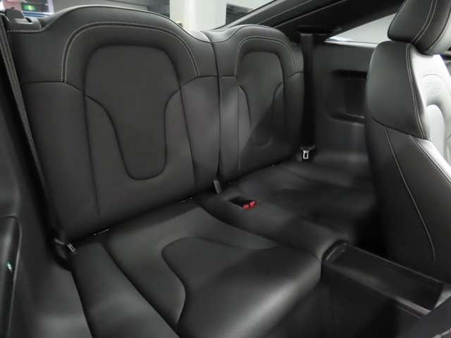 AUDI TT RS PLUS COUP 2014 Image 31