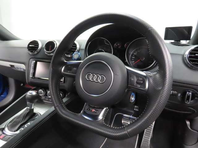 AUDI TT RS PLUS COUP 2014 Image 31