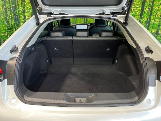 TOYOTA PRIUS 4WD 2025 Image 31