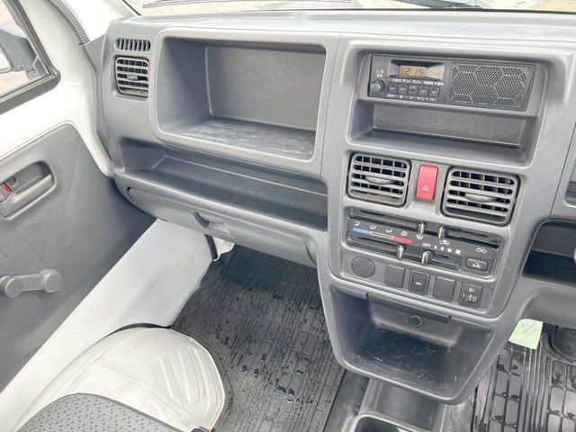 SUZUKI CARRY TRUCK 4WD 2014 Image 31