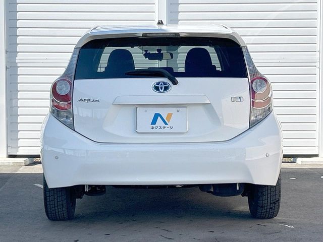 TOYOTA AQUA 2013 Image 31