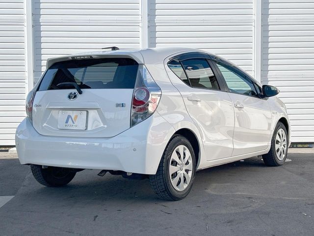 TOYOTA AQUA 2013 Image 31