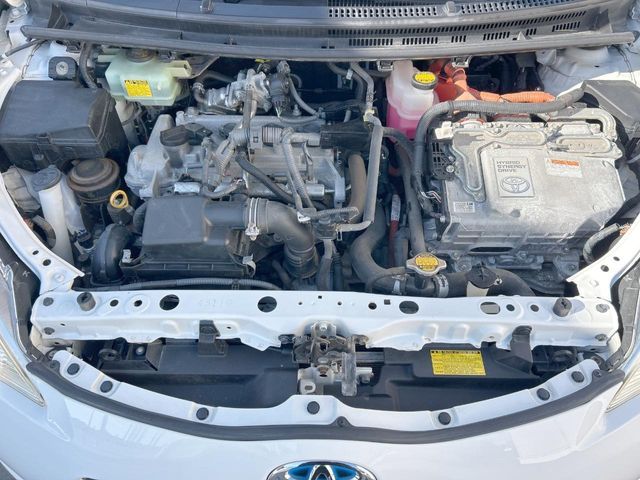 TOYOTA AQUA 2013 Image 31