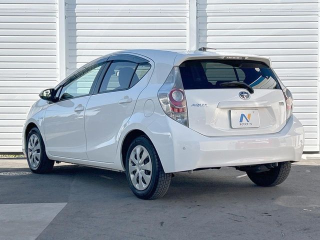 TOYOTA AQUA 2013 Image 31