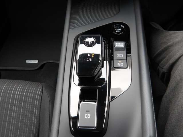 NISSAN NOTE 4WD 2025 Image 31