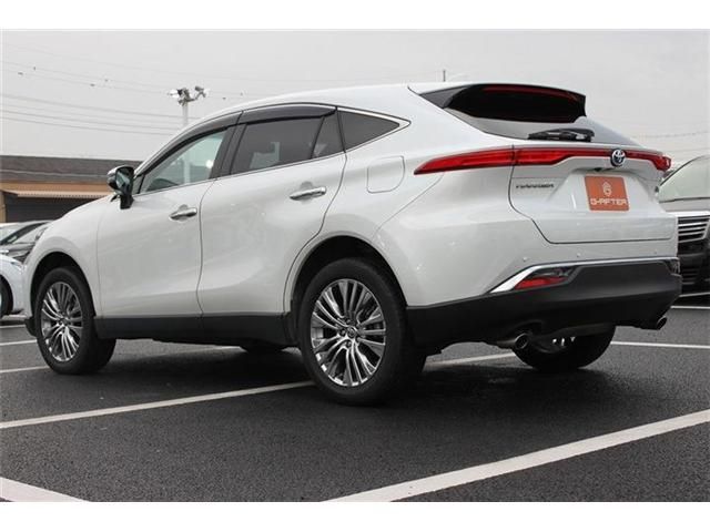 TOYOTA HARRIER HYBRID 2022 Image 31