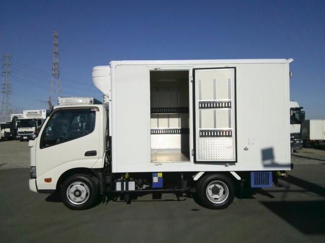 HINO DUTRO 2019 Image 31