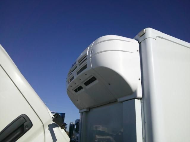 HINO DUTRO 2019 Image 31