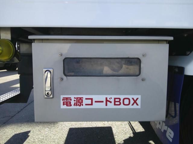 HINO DUTRO 2019 Image 31