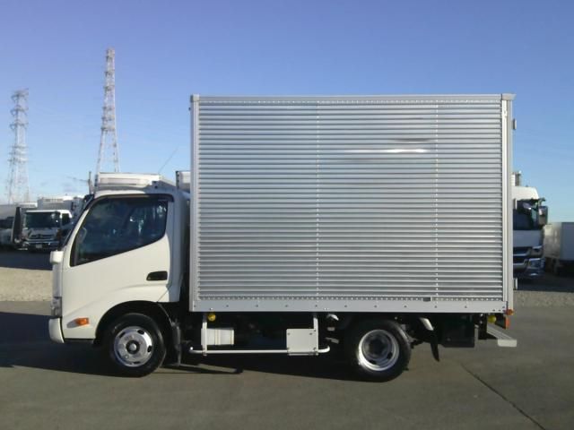 HINO DUTRO 2022 Image 31