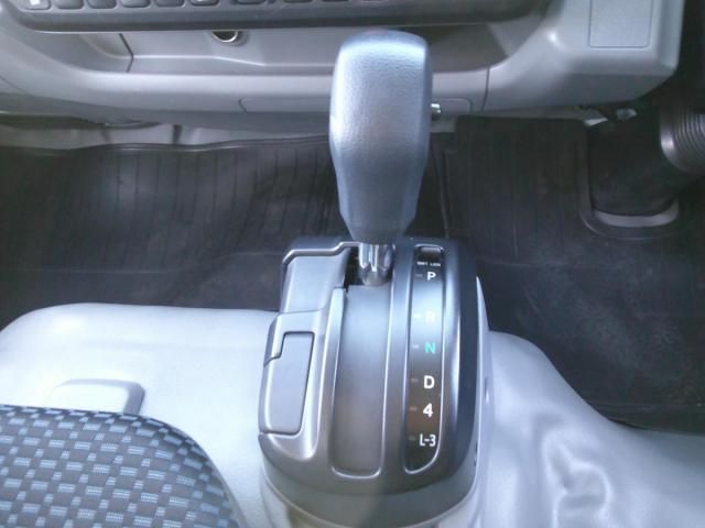 HINO DUTRO 2022 Image 31