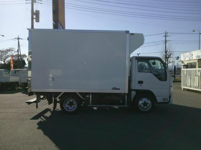 ISUZU ELF 2013 Image 31