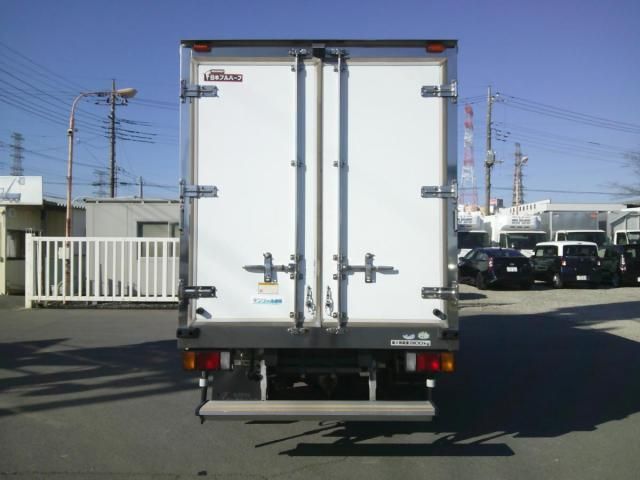 ISUZU ELF 2013 Image 31