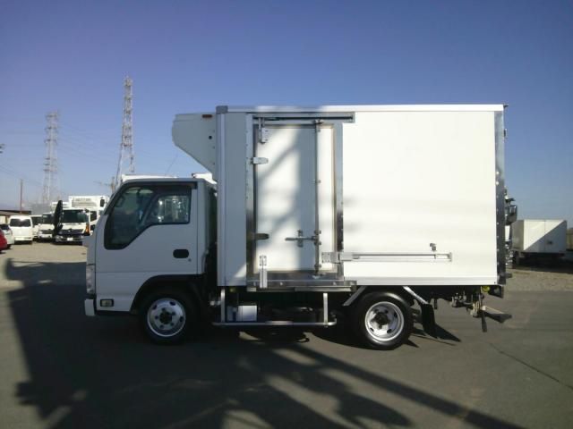 ISUZU ELF 2013 Image 31