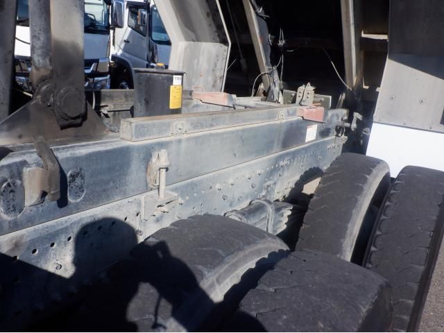 HINO PROFIA 2017 Image 31