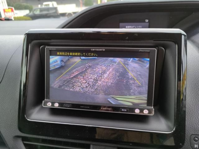 TOYOTA NOAH HYBRID 2015 Image 31