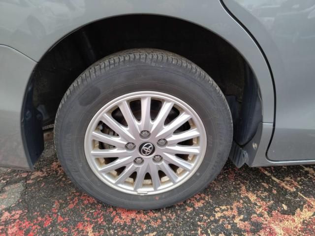 TOYOTA NOAH HYBRID 2015 Image 31