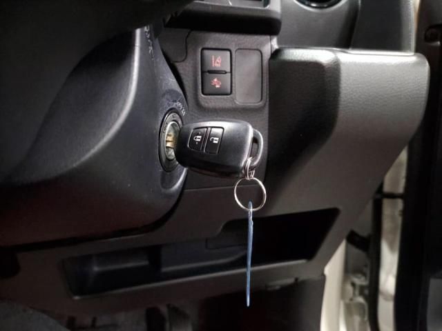 TOYOTA PROBOX VAN HYBRID 2023 Image 31