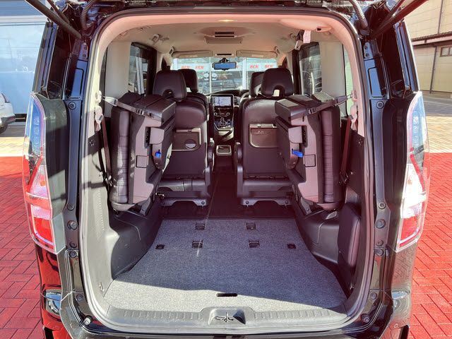 NISSAN SERENA  WG 2022 Image 31