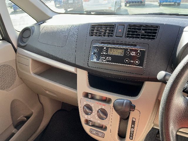 DAIHATSU MOVE 2013 Image 31