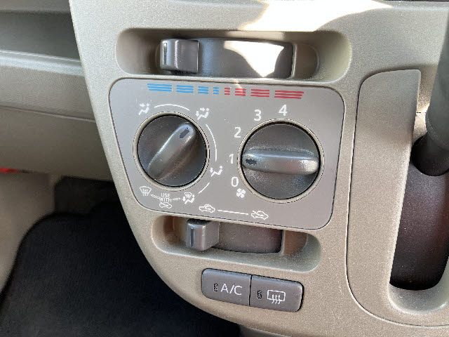 DAIHATSU MOVE 2013 Image 31