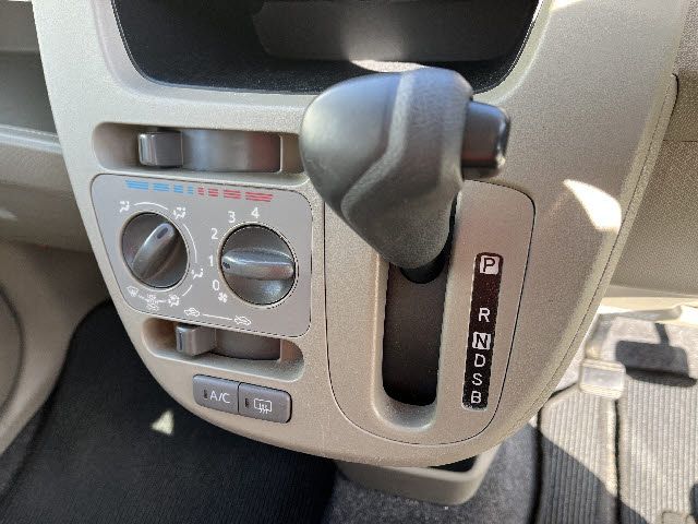 DAIHATSU MOVE 2013 Image 31