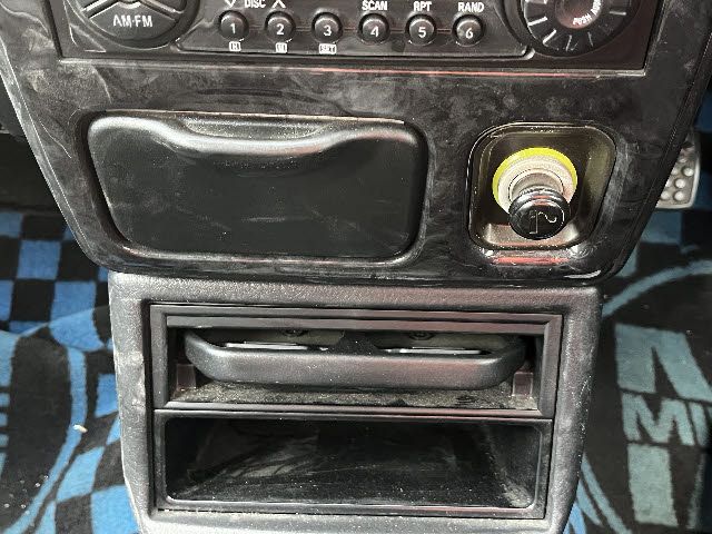 DAIHATSU MIRA GINO 2003 Image 31