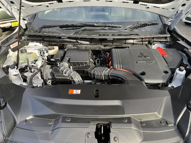 MITSUBISHI OUTLANDER PHEV 2024 Image 31