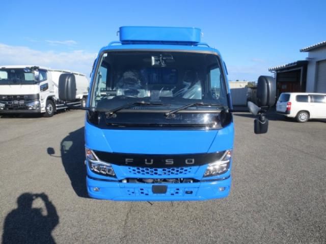 MITSUBISHI CANTER 2024 Image 31
