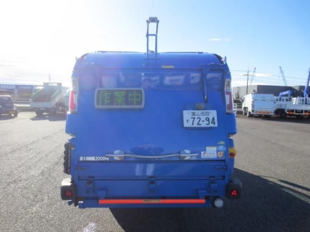 MITSUBISHI CANTER 2024 Image 31