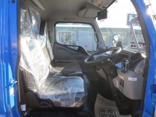 MITSUBISHI CANTER 2024 Image 31