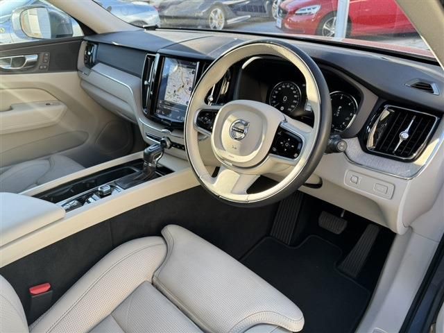 VOLVO XC60 2018 Image 31