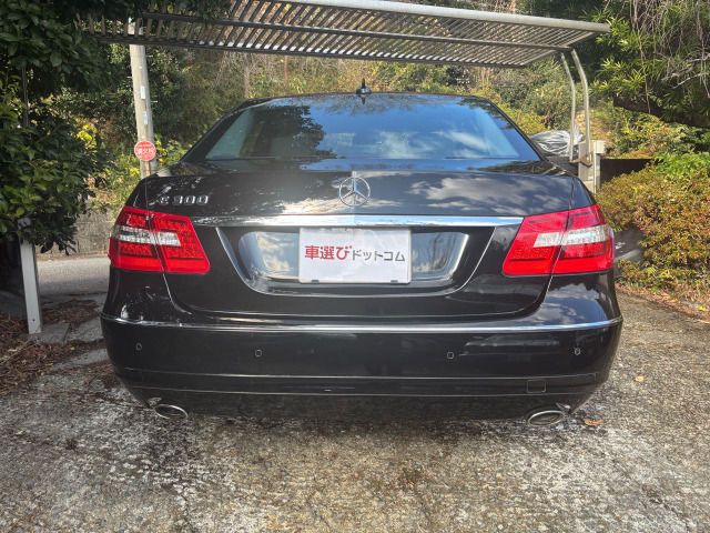 MERCEDES BENZ E CLAS 2012 Image 31