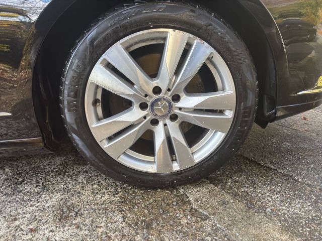 MERCEDES BENZ E CLAS 2012 Image 31