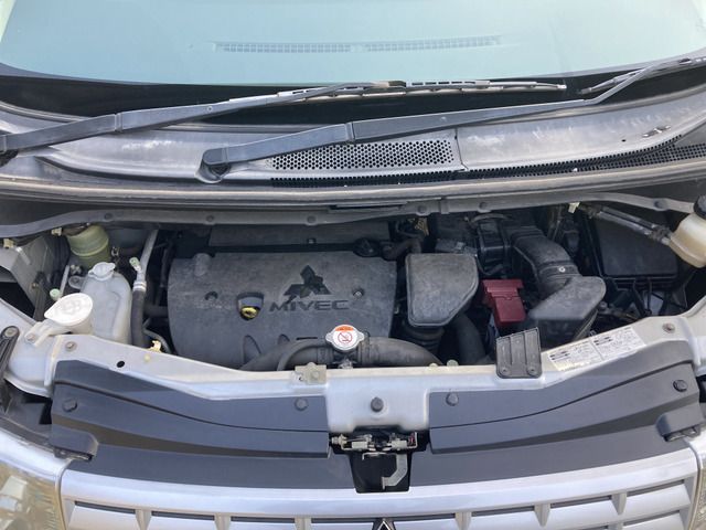 MITSUBISHI DELICA D:5 2WD 2009 Image 31