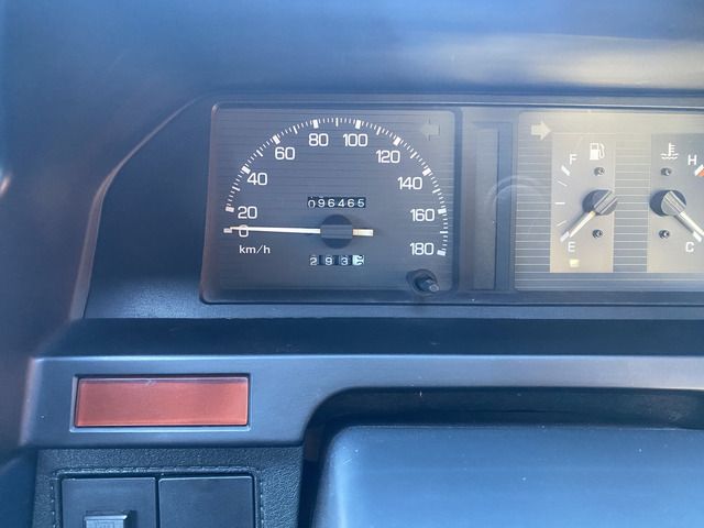 TOYOTA MARK2 VAN 2WD 1989 Image 31