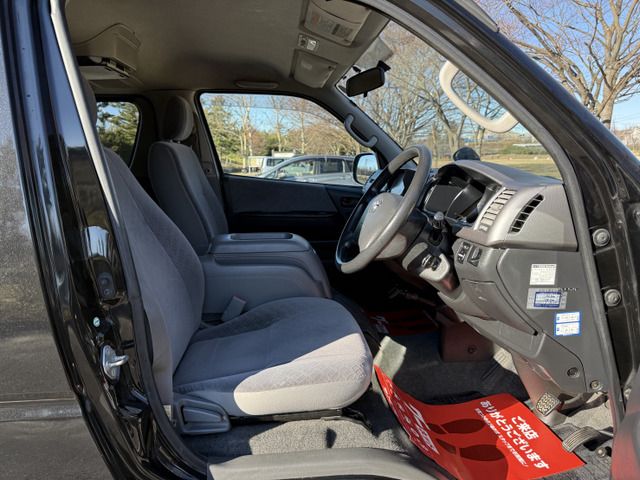 TOYOTA HIACE VAN 4WD 2010 Image 31