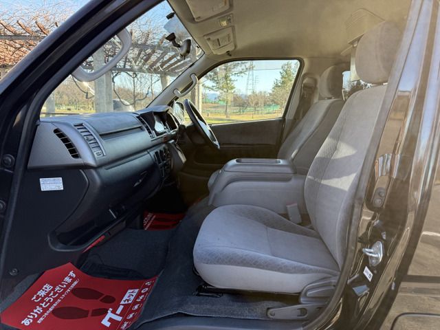 TOYOTA HIACE VAN 4WD 2010 Image 31