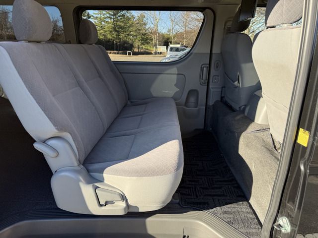 TOYOTA HIACE VAN 4WD 2010 Image 31