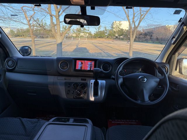 NISSAN NV350 CARAVAN 4WD 2014 Image 31