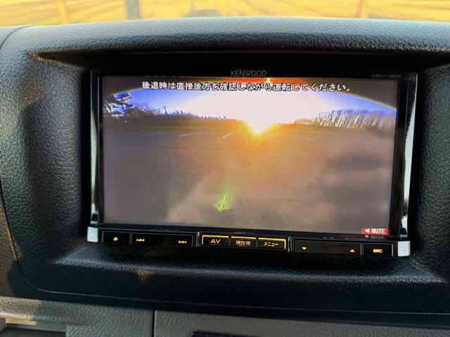 NISSAN NV350 CARAVAN 4WD 2014 Image 31