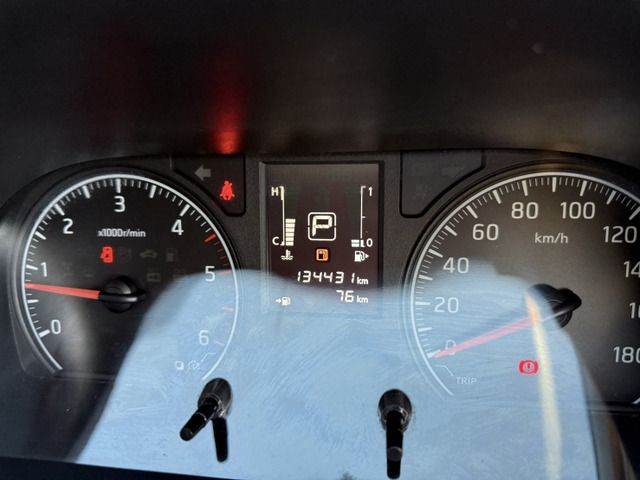 NISSAN NV350 CARAVAN 4WD 2014 Image 31